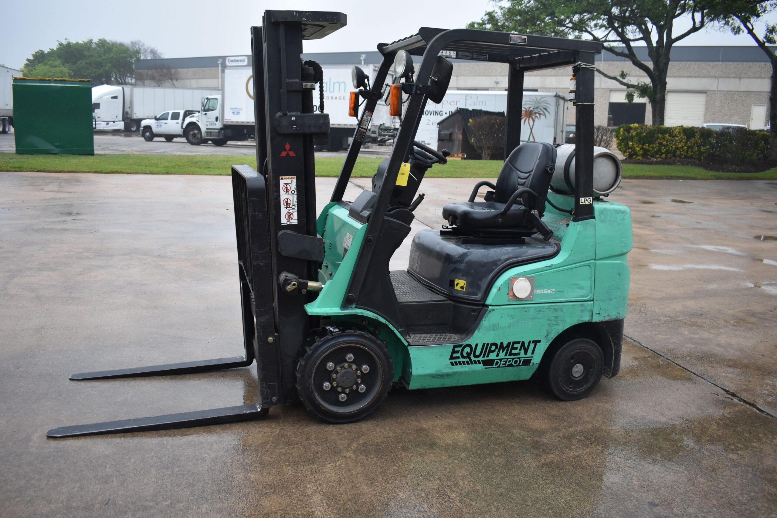 Material Handling & Warehouse Equipment Auction Auction