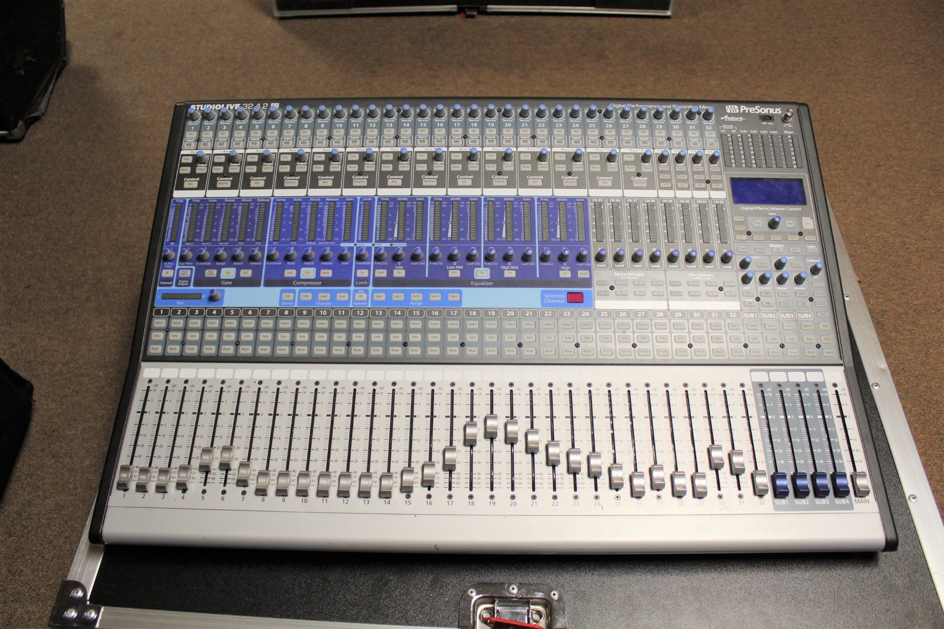 Sound, Lighting & Audio Visual Equipment Liquidation Auction Auction