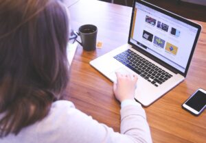 Setting a Bidding Budget Tips for Avoiding Overbidding in an Auction